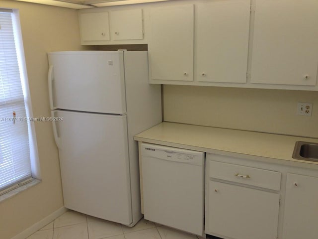 2 of 10 - 5961 Nw 61st Ave 311, Tamarac, FL