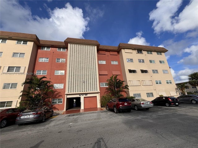 1 of 16 - 5300 Washington St U103, Hollywood, FL