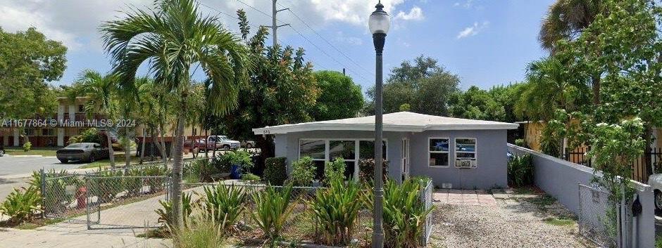 646 Nw 10th Ter, Fort Lauderdale
