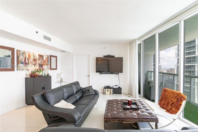 4 of 14 - 495 Brickell Ave 2704, Miami, FL