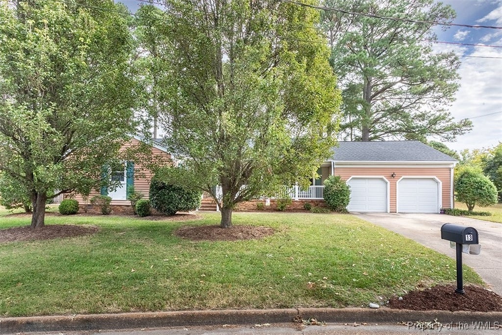 13 Robert Bruce Road, Poquoson Property Listing MLS® 2403231