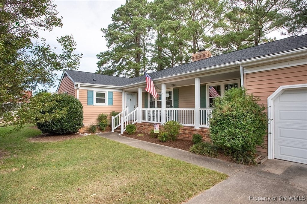 13 Robert Bruce Road, Poquoson Property Listing MLS® 2403231