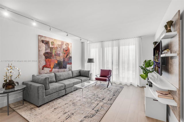 1 of 29 - 1500 Ocean Dr 1109, Miami Beach, FL
