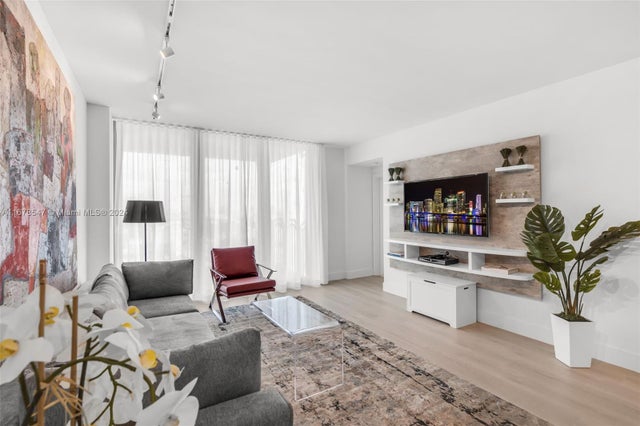 3 of 29 - 1500 Ocean Dr 1109, Miami Beach, FL