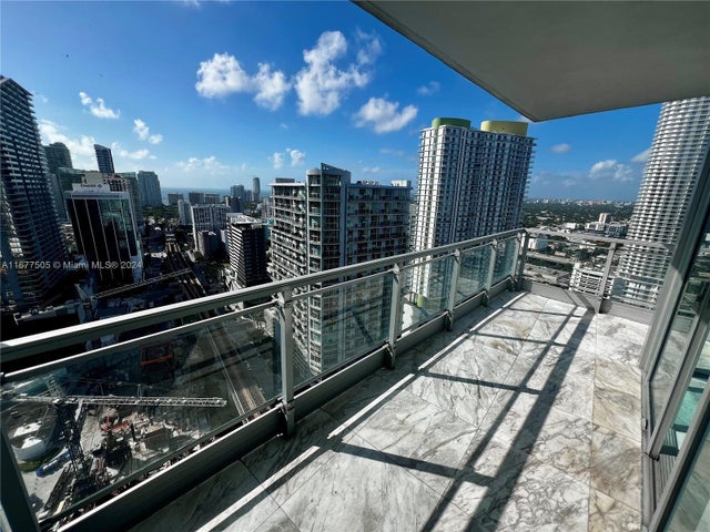 5 of 25 - 92 Sw 3rd 3605, Miami, FL