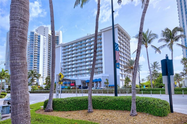 4 of 25 - 19201 Collins Ave 630, Sunny Isles Beach, FL