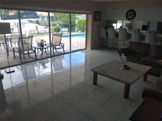 5 of 26 - 3440 Ne 170th St, North Miami Beach, FL