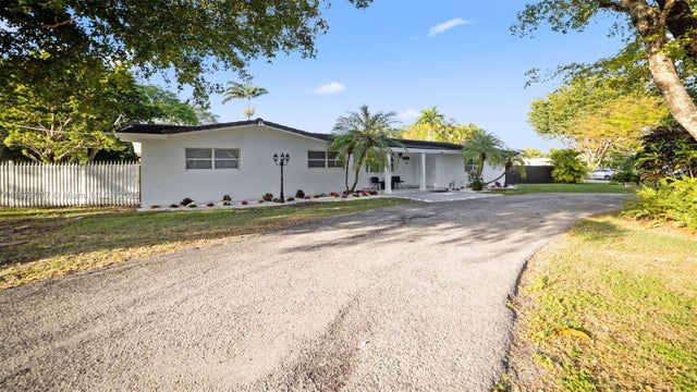5 of 26 - 13550 Sw 99th Pl, Miami, FL