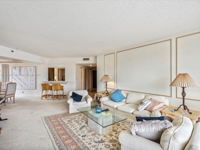 4 of 28 - 2800 Island Blvd 702, Aventura, FL