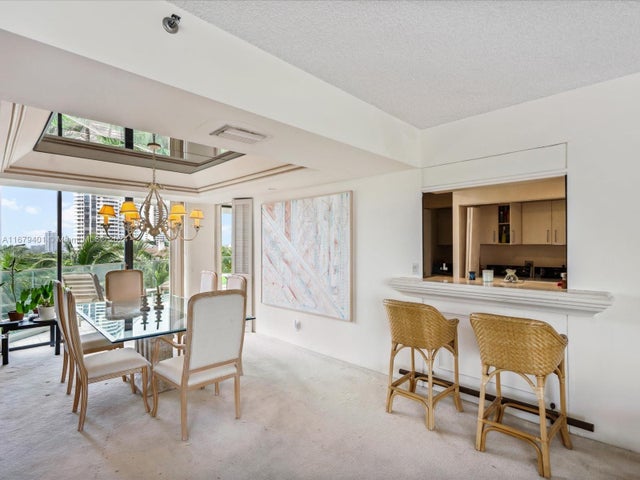 5 of 28 - 2800 Island Blvd 702, Aventura, FL