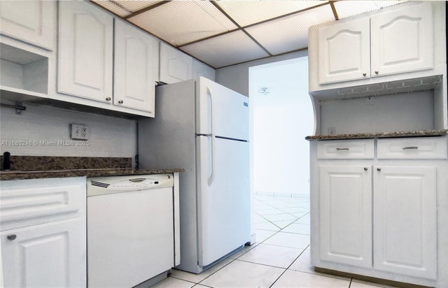 1 of 15 - 500 Bayview Dr 2127, Sunny Isles Beach, FL