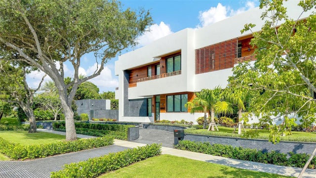 3 of 58 - 9860 Ne 5th Avenue Rd, Miami Shores, FL