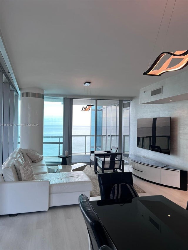 3 of 22 - 17121 Collins Ave 1208, Sunny Isles Beach, FL