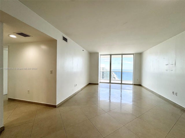 1 of 8 - 1830 S Ocean Dr 4711, Hallandale Beach, FL