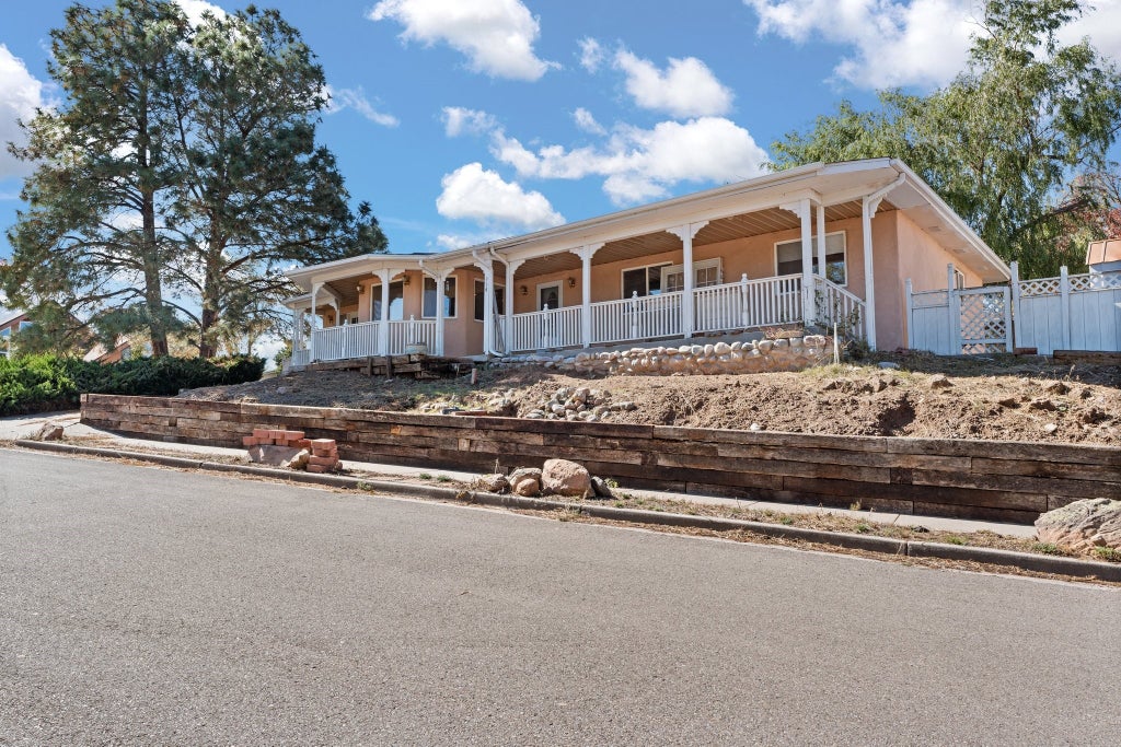 954 Capulin, Los Alamos Property Listing MLS® 202404490