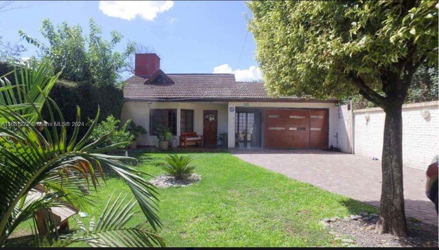 2 of 28 - 963 Urquiza, Buenos Aires, AR