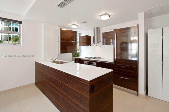 2 of 17 - 3739 Collins Ave N-307, Miami Beach, FL