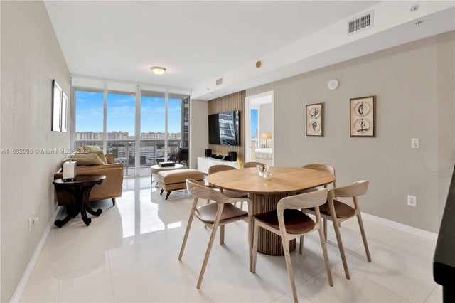 5 of 22 - 18201 Collins Ave 1905, Sunny Isles Beach, FL