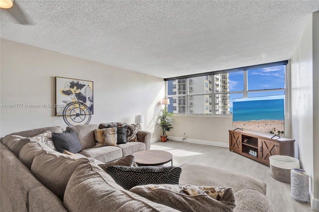 4 of 24 - 1400 S Ocean Dr 708, Hollywood, FL
