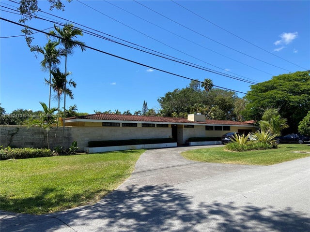 1 of 4 - 5900 Sw 34th St, Miami, FL