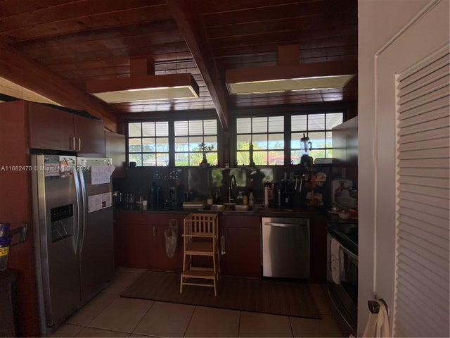 4 of 4 - 5900 Sw 34th St, Miami, FL