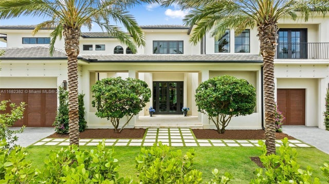 5 of 37 - 406 Tamarind Dr, Hallandale Beach, FL