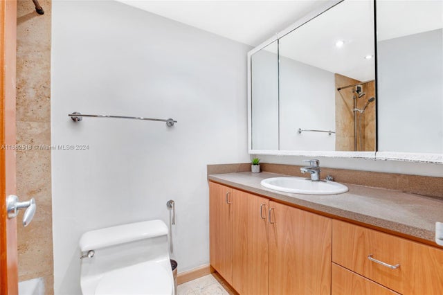 2 of 30 - 5401 Collins Ave 133, Miami Beach, FL