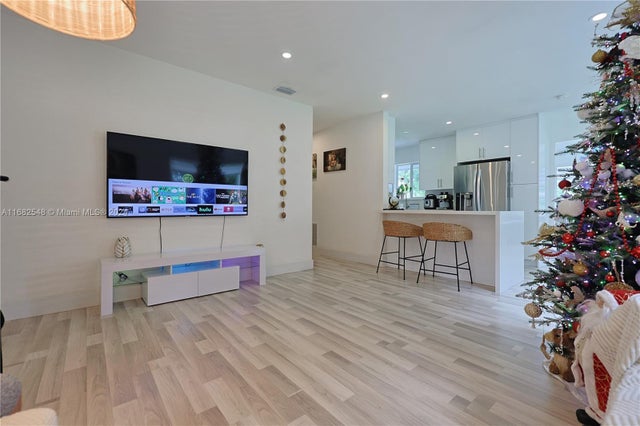 3 of 42 - 711 W 31st St, Hialeah, FL