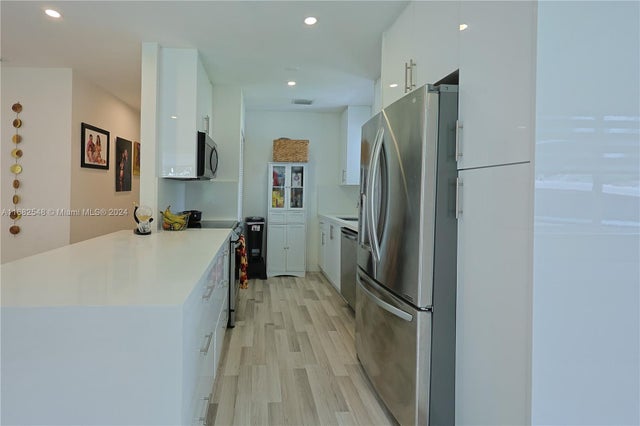 4 of 42 - 711 W 31st St, Hialeah, FL