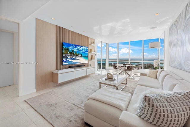 5 of 47 - 100 S Pointe Dr 3402, Miami Beach, FL