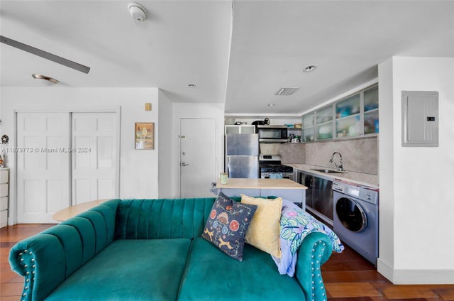 3 of 47 - 731 6th St 201-e, Miami Beach, FL