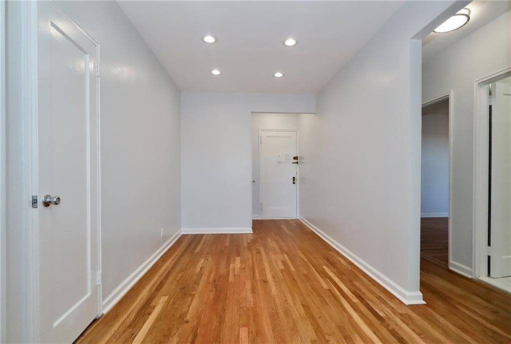 3 of 18 - 3025 Ocean Avenue 6e, Sheepshead Bay, NY