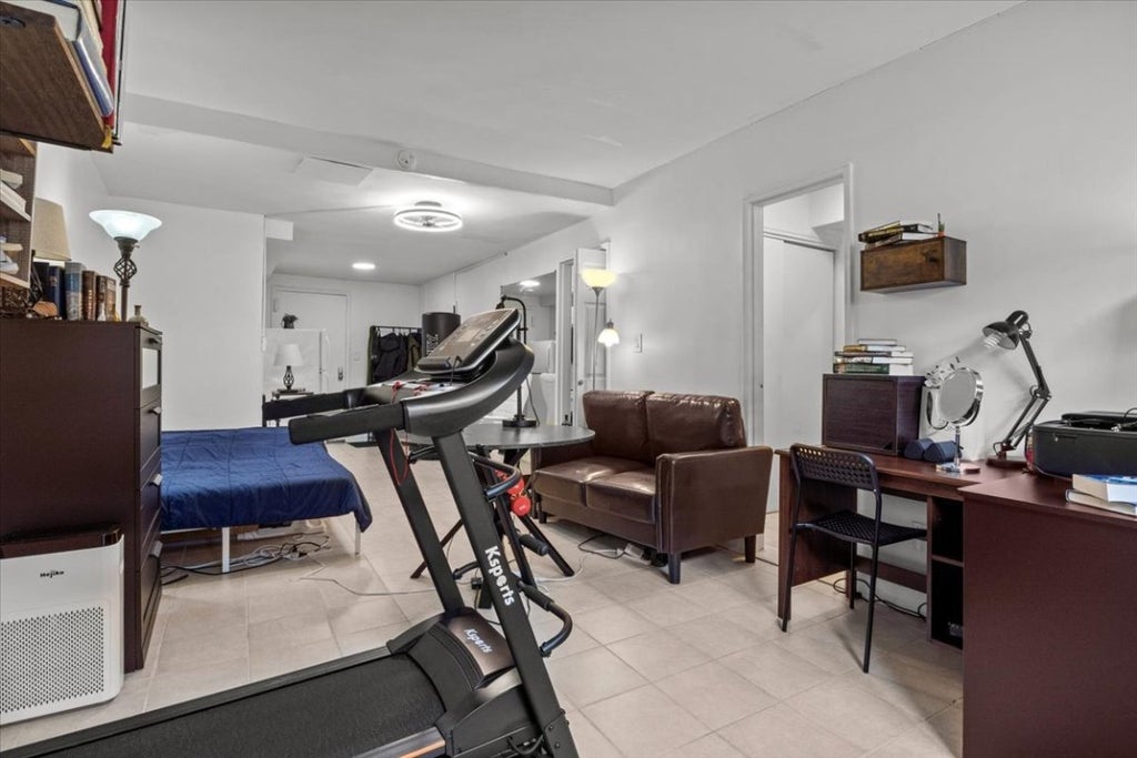 6 of 8 - 2330 Voorhies Avenue Lc, Sheepshead Bay, NY