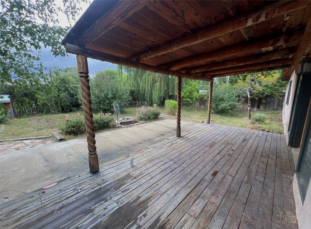 709 Upper Ranchitos Road, Taos Property Listing MLS® 202404538