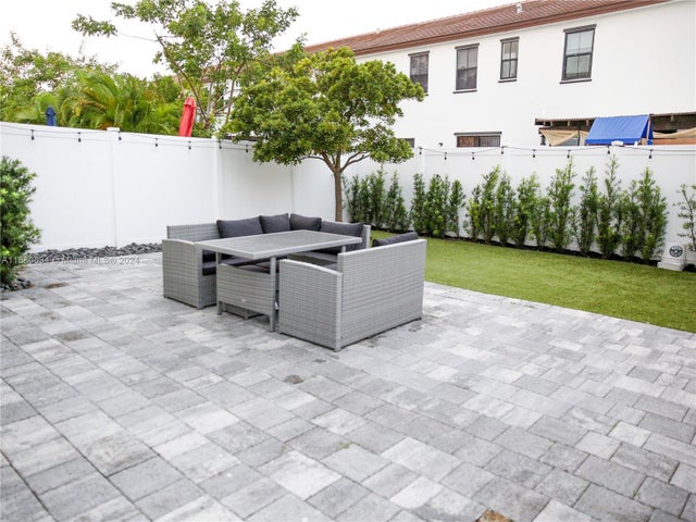 3 of 42 - 3405 W 106th St 3405, Hialeah, FL