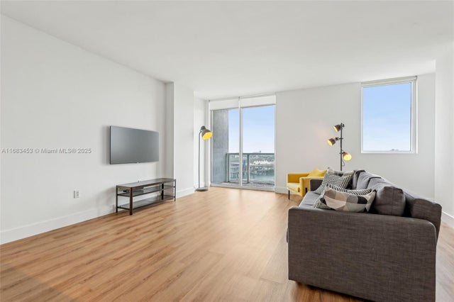 3 of 75 - 244 Biscayne Blvd 2203, Miami, FL