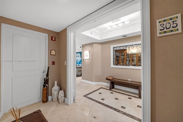 2 of 55 - 765 Crandon Blvd 305, Key Biscayne, FL