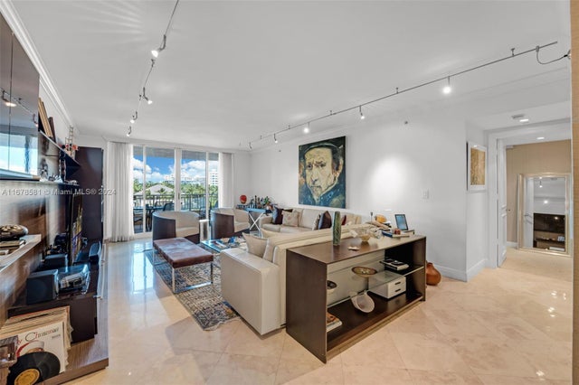 4 of 55 - 765 Crandon Blvd 305, Key Biscayne, FL