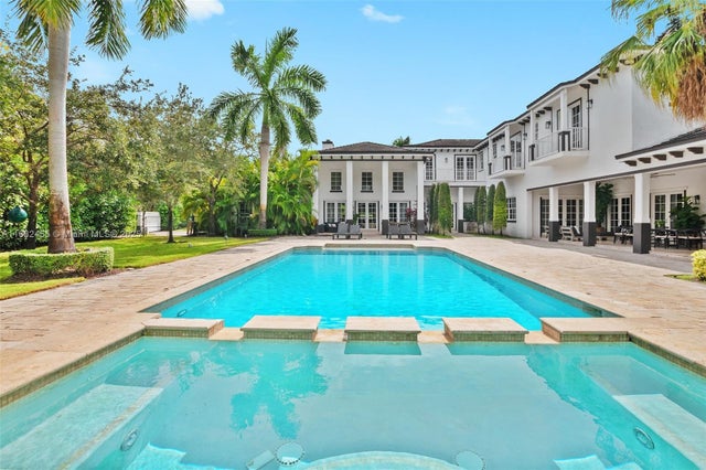 1 of 35 - 5901 Rolling Road Dr, Pinecrest, FL
