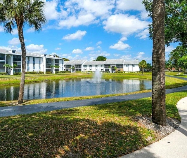 2 of 14 - 1009 Green Pine Blvd H3, West Palm Beach, FL