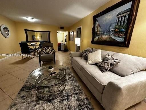 4 of 8 - 3800 S Ocean Dr 1208, Hollywood, FL