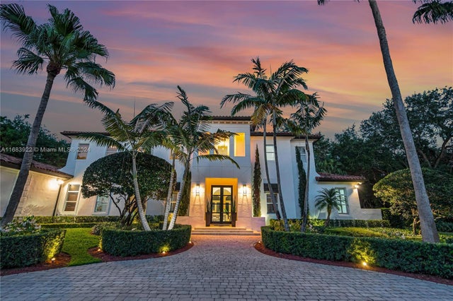 2 of 49 - 12211 Pine Needle Ln, Pinecrest, FL