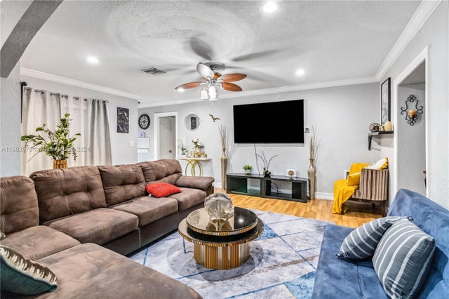 3 of 13 - 1240 Stardust, North Lauderdale, FL