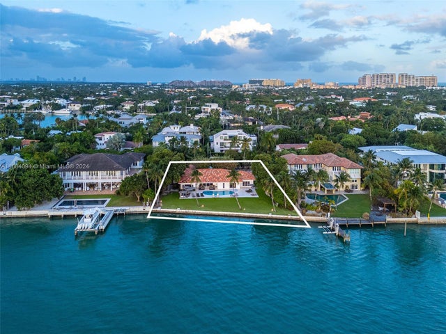 2 of 46 - 520 S Mashta Dr, Key Biscayne, FL