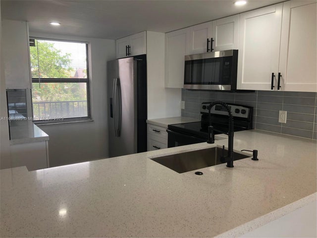 1 of 21 - 2748 Nw 104th Ave 310, Sunrise, FL