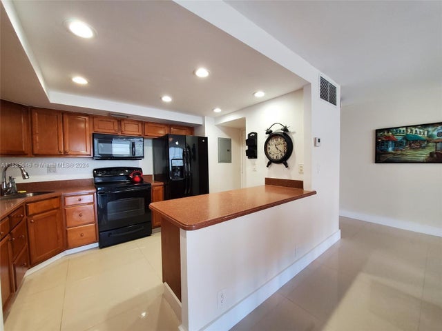 3 of 22 - 2100 Sans Souci Blvd B601, North Miami, FL