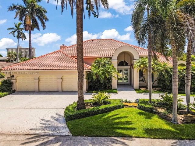 1 of 57 - 34 Pelican Dr, Fort Lauderdale, FL