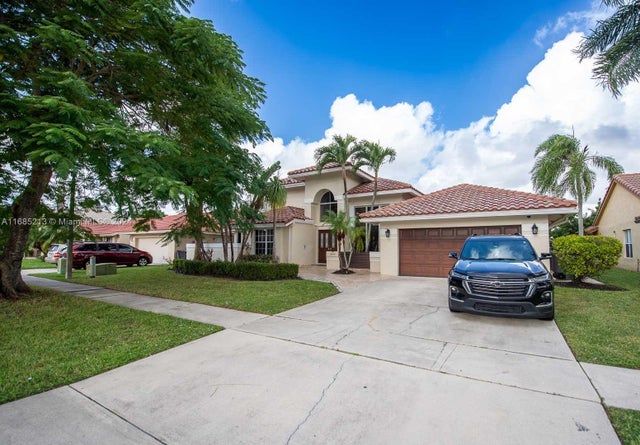 5 of 35 - 9669 N Carousel Cir N, Boca Raton, FL