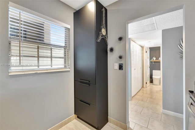 3 of 35 - 5103 Nw 35th St 506, Lauderdale Lakes, FL