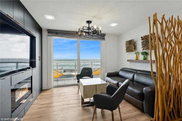 4 of 32 - 19201 Collins Ave 112, Sunny Isles Beach, FL